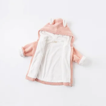 DB14803 dave bella zimné dojčenskej baby dievčatá módne cartoon s kapucňou sveter deti batoľa kabát deti roztomilý pletený sveter