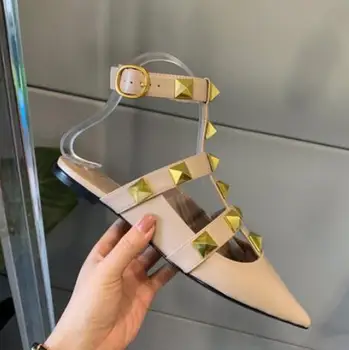 Klasiky Luxusné Ženy Sandále s Reálnymi Logo Módy Veľký Nity Ploché Sandále V Želé Značky Topánky 2021 Veľká Veľkosť 43 + Vrecka na Prach
