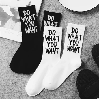DONG AI Hip Hop dámske Ponožky Harajuku Módne Príliv Streetwear Čierna Biela Abecedy Jednoduché Línie Maľovanie Športové Ponožka Bavlna