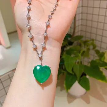 2021 hot predaj milujú šperky smaragdovo zelená CZ kamenné srdce chokers stud náušnice šperky set pre ženy